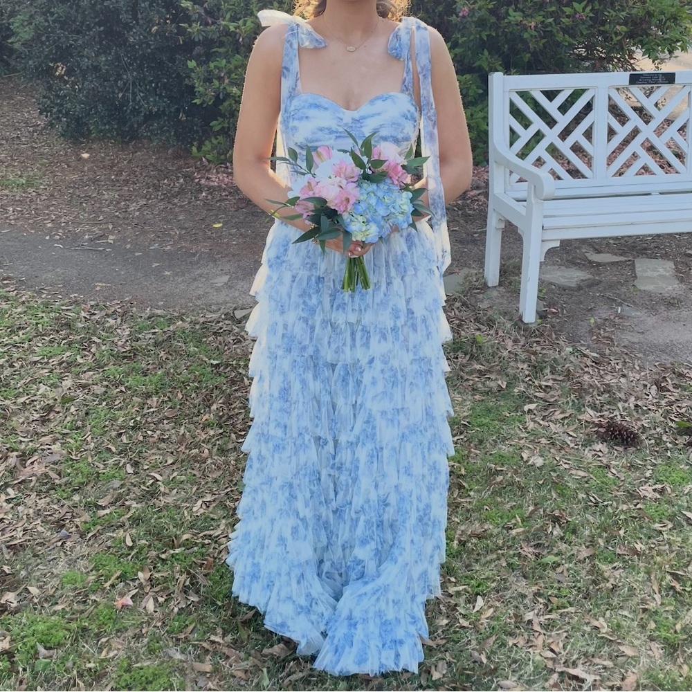 B. Smart Light Blue Ruffled Prom Dress